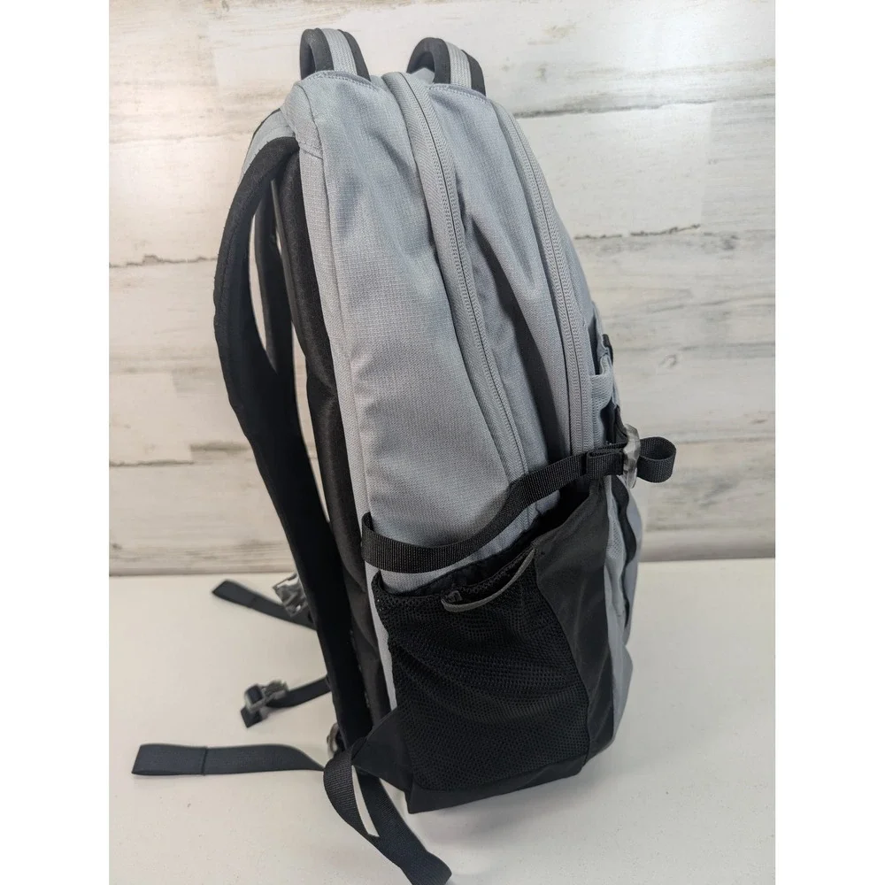 The North Face Dyno Backpack Gray‎ Black School Laptop Daypack